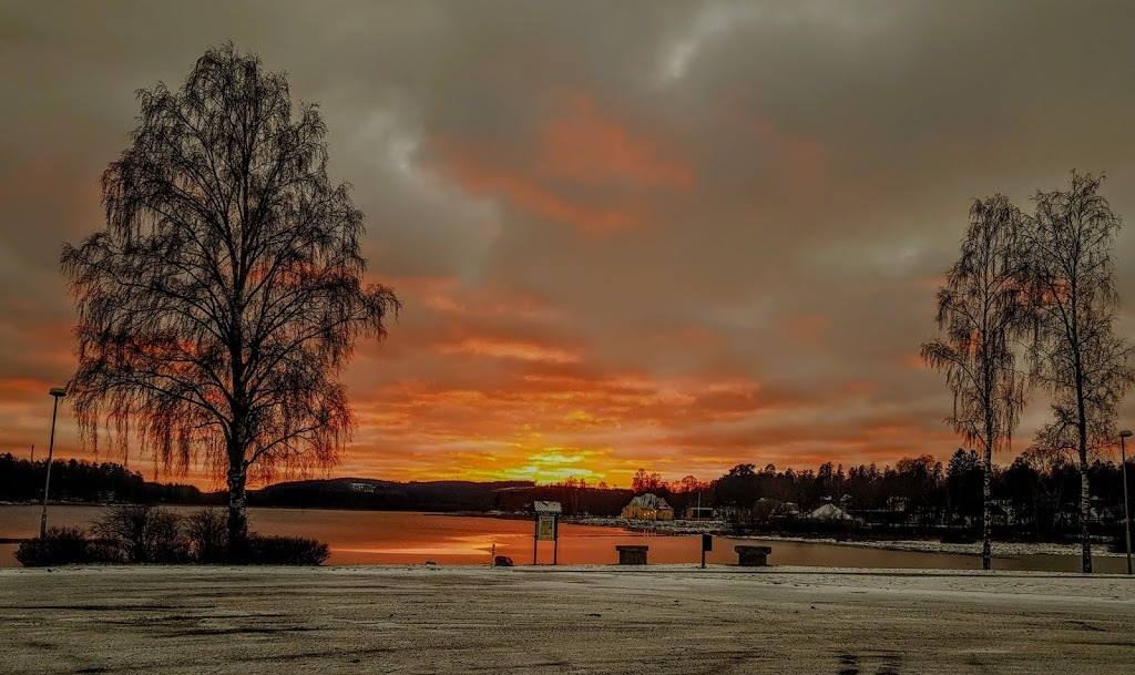 Atmosfera serale al lago